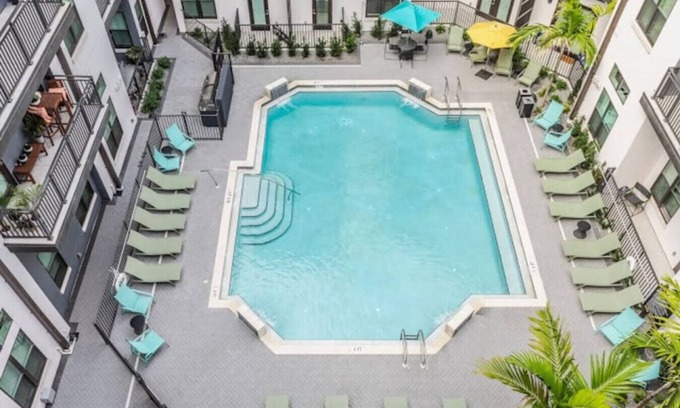 East Ybor Apartamento | Apt 408 · Luxury Condo w/Pool access in Ybor City Tampa