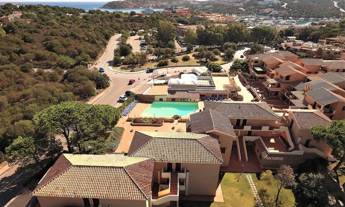 Arzachena Apartamento | Apt. Costa SA with shared Swimming Pool