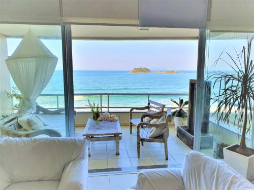 Governador Celso Ramos Apartamento | Apt de luxo, pé na areia, 200m2 melhor loc Palmas