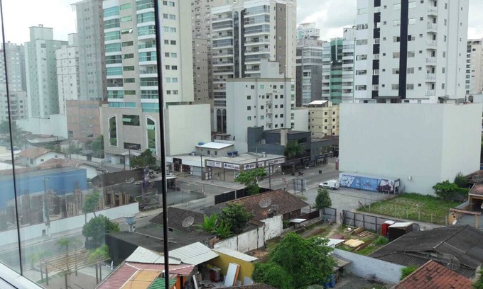 Castelo Branco Apartamento | Apto en ITAPEMA, Meia Praia, 8 personas, 3 garajes