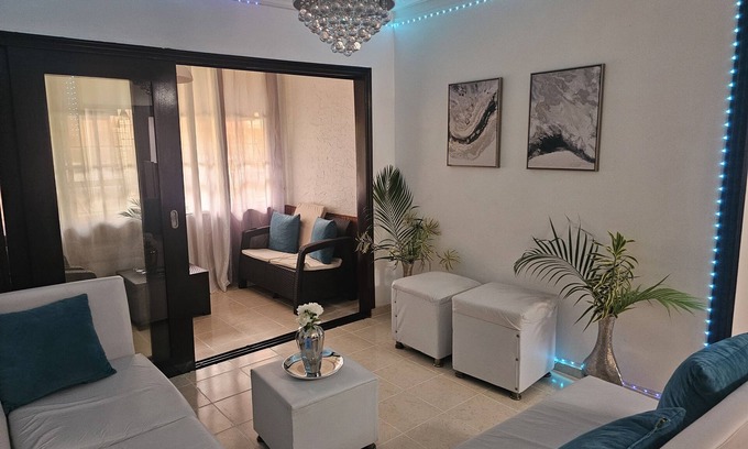 Santo Domingo Apartamento | Apt in Santo Domingo, 3 bed, 2 free parks, WIFI/Close to the American embassy.