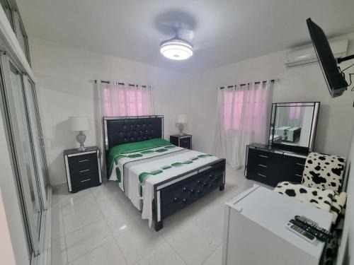 Higuey Apartamento | Apt moderno con balcón en área tranquila