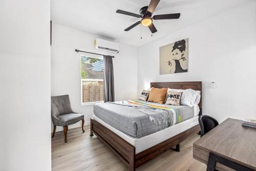Northside Casa | Apt Near Downtown Desk Wifi Tvs Games Pets
