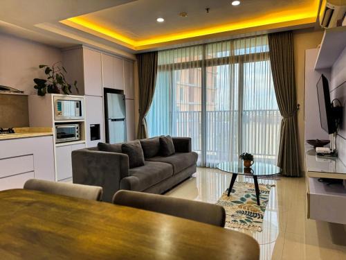 Ragunan Apartamento | Apt Pejaten Park Residence 2BR Abalone With Wi-Fi & Pool by Damaresa