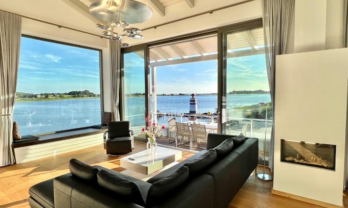 Waase Apartamento | Apt "Sunset Lounge" in Waase - Ummanz - Meerblick, Kamin, Sauna