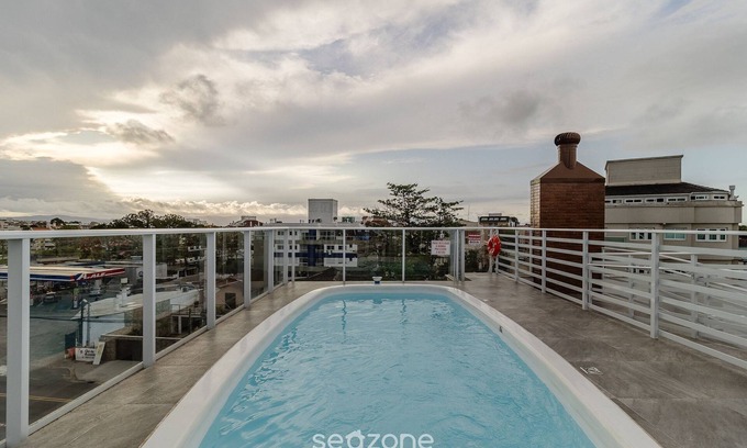 Cachoeira do Bom Jesus Apartamento | Apt With Barbecue 280m From the Beach Rsc0102