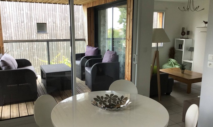 Saint-Marc-sur-Mer Apartamento | Apartamento reciente con logia con vista al mar, cerca de las playas.