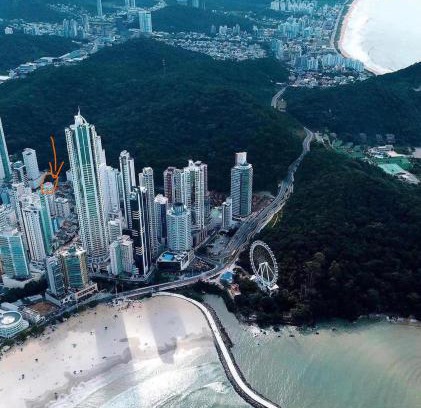 Pioneiros Apartamento | Apto 200mt praia próximo Roda Gigante
