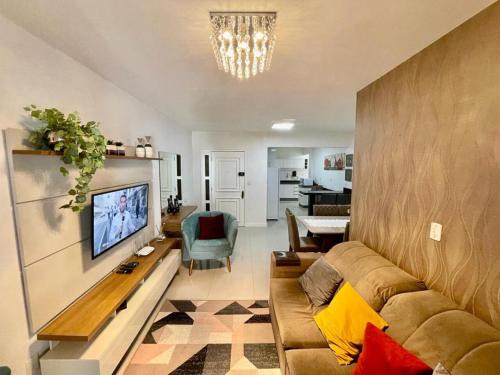 Andorinha Apartamento | Apto amplo no coração da meia praia a 130m do mar