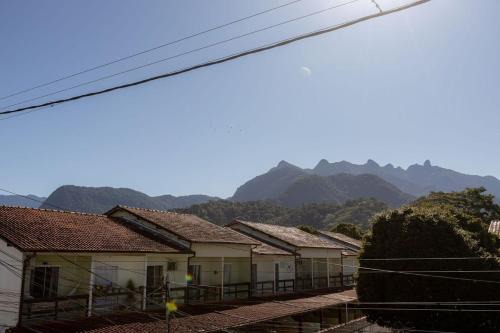 Pereque Apartamento | Apto com Wi-fi, garagem e vista das montanhas