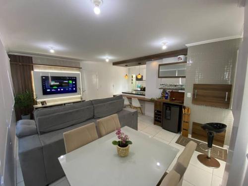 Torres Apartamento | Apto completo c/cervejeira no Centro de Torres!
