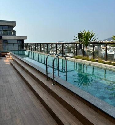 Jurere Apartamento | Apto Elegante com Localização Privilegiada e Rooftop incrível