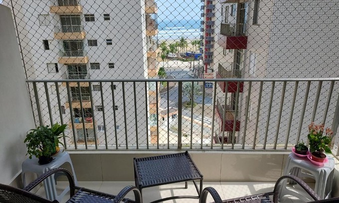 Guilhermina Apartamento | Apto Guilhermina pé na areia