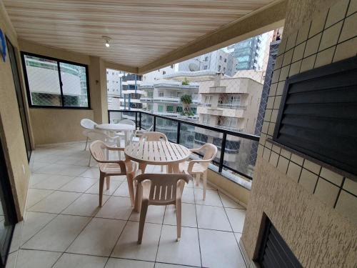 Andorinha Apartamento | Apto Itapema 130m do mar com roupa de cama e toalhas
