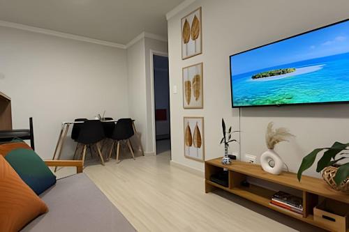 Colonia Dona Luiza Apartamento | Apto Lindo com Jardim Privativo - Oficinas