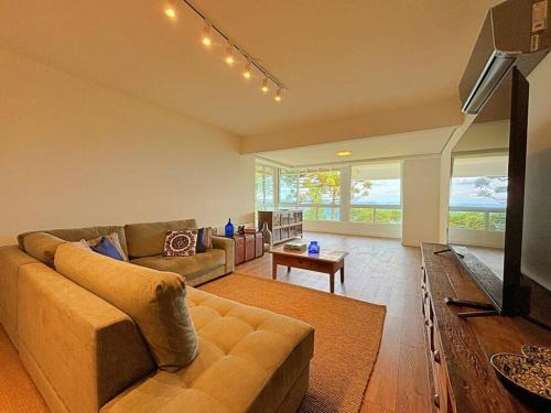 Vila Suica Apartamento | Apto localizado há duas quadras da Rua coberta!