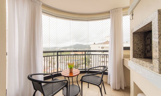 Trindade Apartamento | Apto moderno com piscina e academia QN1439