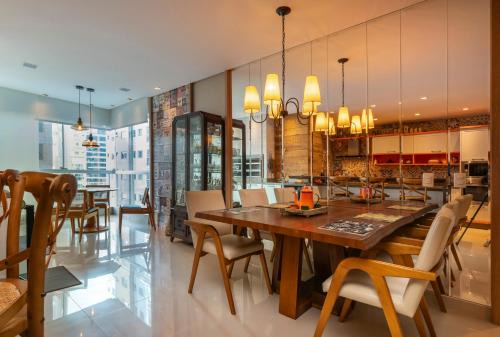 Castelo Branco Apartamento | Apto moderno próximo a praia de Itapema PQ6542