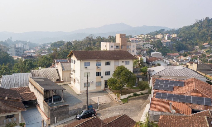Agua Verde Apartamento | Apto p/6 hóspedes 10 min da Vila Germânica QC6003
