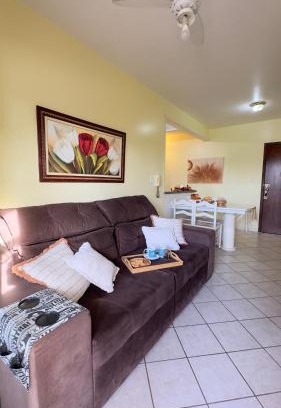 Piratuba Apartamento | Apto Violetas na Janela- 1 suíte climatizada- à 50m do Parque Termal!