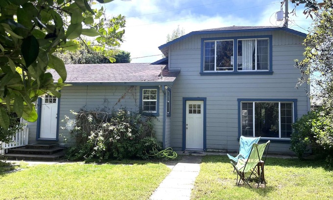 Aptos Casa | Aptos-Charming 2/2 Near the Beach with BBQ 30 day+