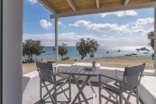 Milos Cama Y Desayuno | Aqua Bay Agia Kyriaki