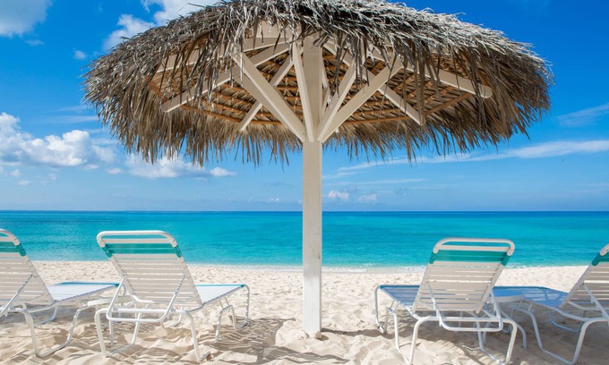 Seven Mile Beach Complejo | Aqua Bay Club Condos