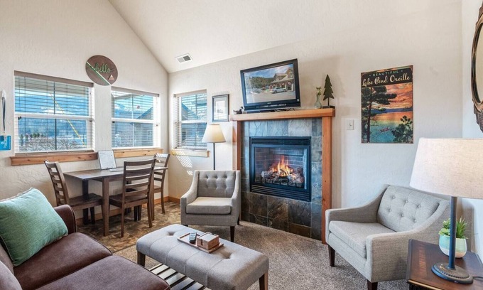 Dover Bay Casa | Aqua Duck - Courtyard Beach Bungalow