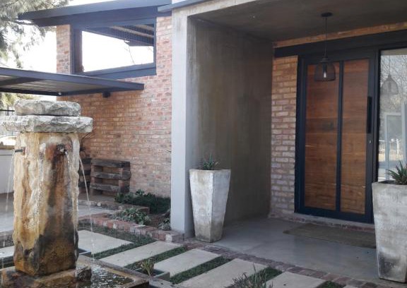 Vredefort Casa | Aqua Le Blanc Guesthouse