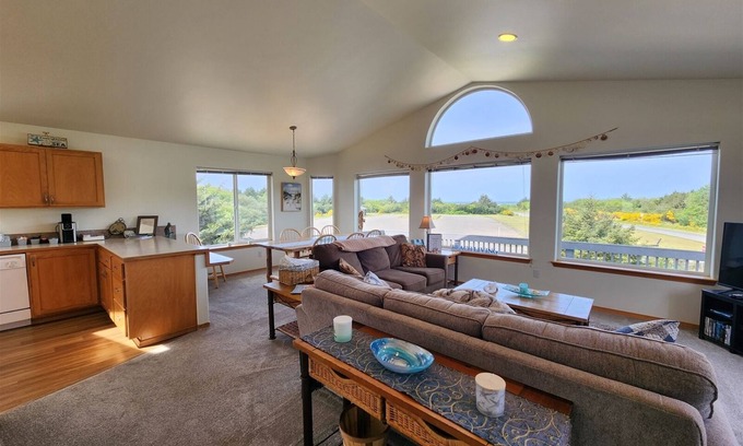 Ocean City Casa | Aqua Marine- 3 minute walk to beach