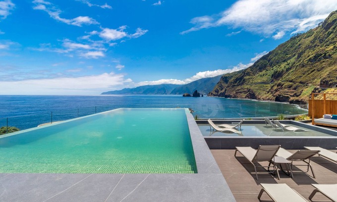 Porto Moniz Hotel | Aqua Natura Bay