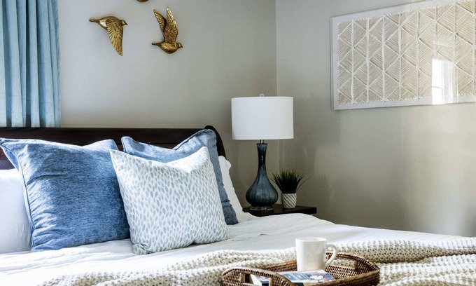 Lindridge-Martin Manor Casa | Aqua Villa Summary: T