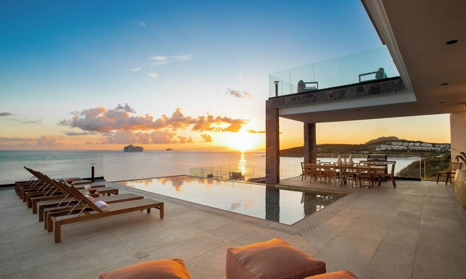 Cole Bay Villa | Aqua Vista