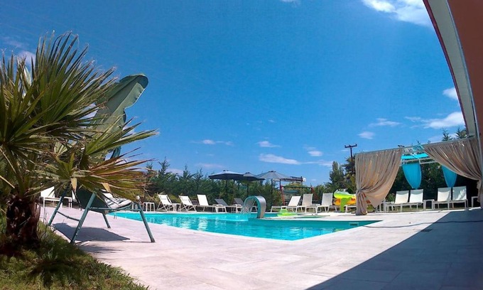 Pefkochori Apartamento | Aquamare Studios - Seaview Suite & Pool Bliss
