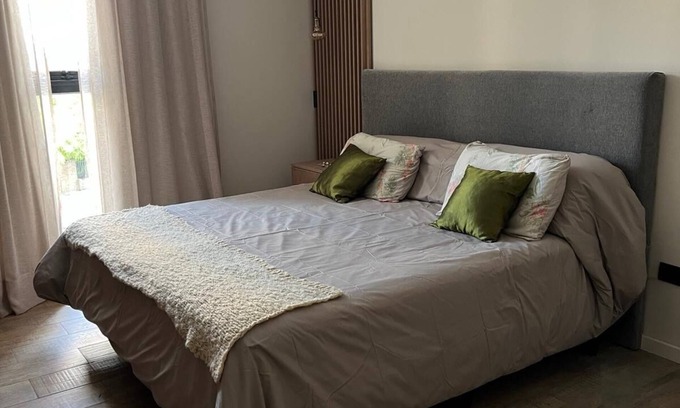 Río Ceballos Apartamento | Trendy Loft in Güemes – Walk to Art, Bars & Antiques