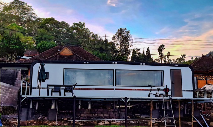 Bedugul Casa | ARA Caravan Villa with Danau Buyan View