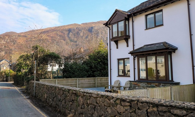 Beddgelert Cabaña | ARAN, family friendly, character holiday cottage in Beddgelert