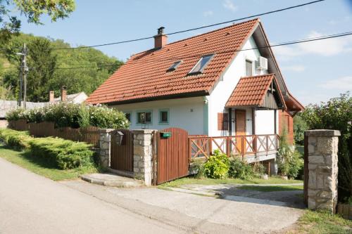 Szigliget Casa | Aranykagyló 36