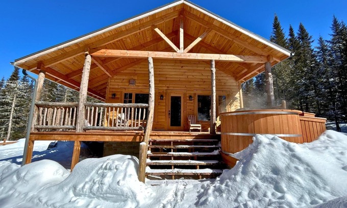 La Malbaie Chalet De Esquí | Arawak - Chalet Confortable et Moderne Avec Jaccuzzi