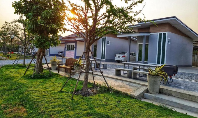 Uthai Thani Casa | Araya Cottage