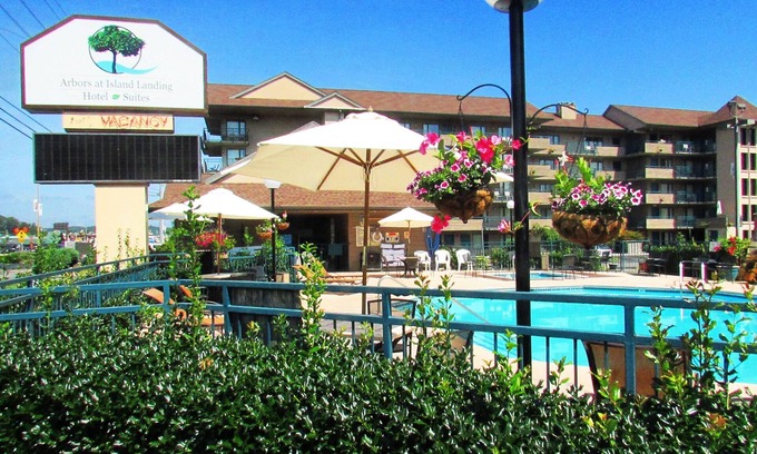 Pigeon Forge Hotel | Arbors at Island Landing Hotel & Suites