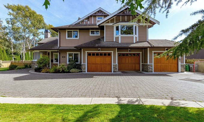 Queenswood Casa | Arbutus Haven