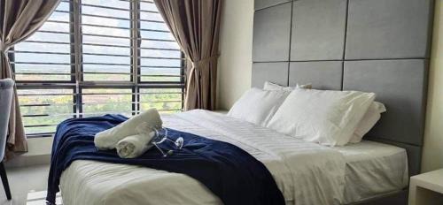 Taman Daya Apartamento | Arc austin hill by wendy