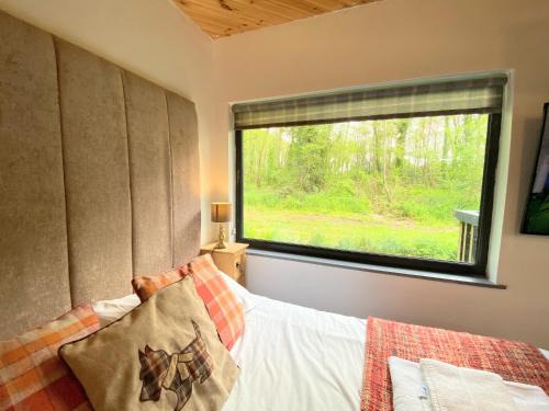 Warminster Apartamento | Arc Pod-HotTub-HuntersMoon-Warminster-Bath