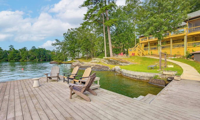 Little Kowaliga Casa | 'Arcade Cove' - Lake Martin Home w / Private Dock!