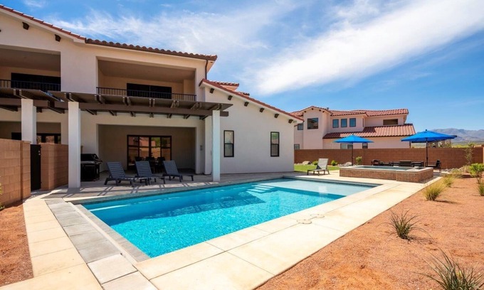 Santa Clara Casa | Arcadia 66 + 67 | TWO POOLS + HOT TUBS + ARCADES + POOL TABLES
