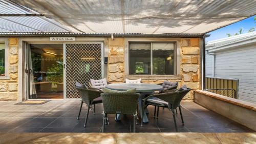Patonga Casa | Archies Patonga- 50mtrs To Boathouse and Wharf