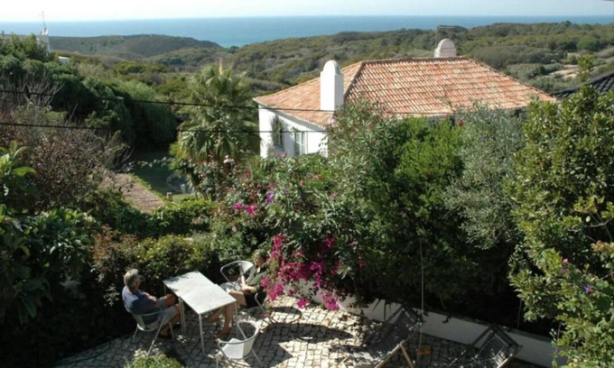 Almocageme Casa | Architect house in Almocageme/Colares above the Adraga beach