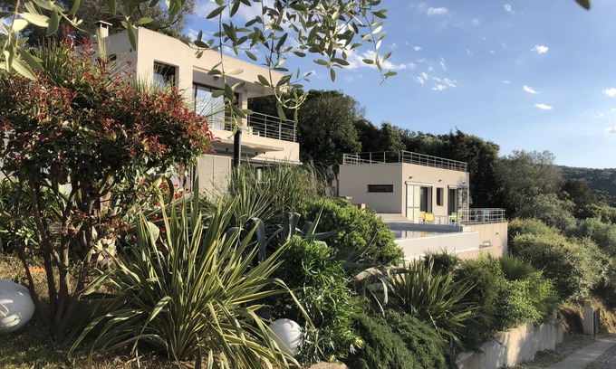 Belvedere-Campomoro Villa | Casa del arquitecto vista única del golfo de VALINCO - Clasificado amueblado 5 *****