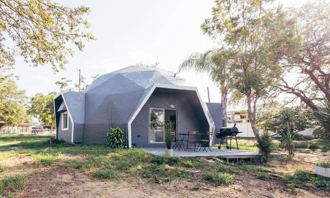 Haines City Casa | Architectural Gem - Modern Dome Home in Haines City